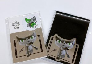 山崎監督デザインの展覧会応援キャラクター「Y-cat」のグッズがミュージアムショップで好評発売中です！